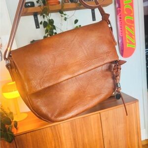 ZAC Cross Body Bag Caramel Vegan Leather
